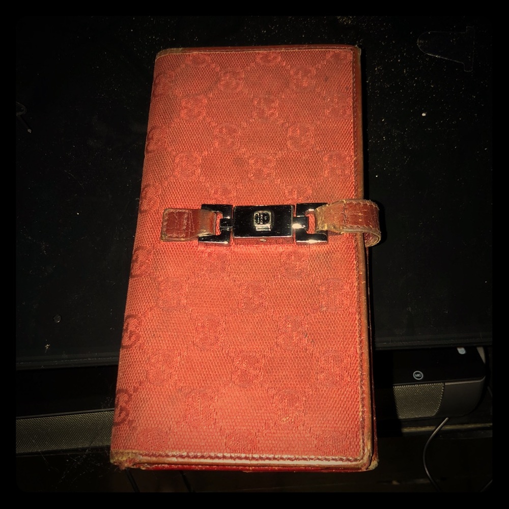 Gucci wallet